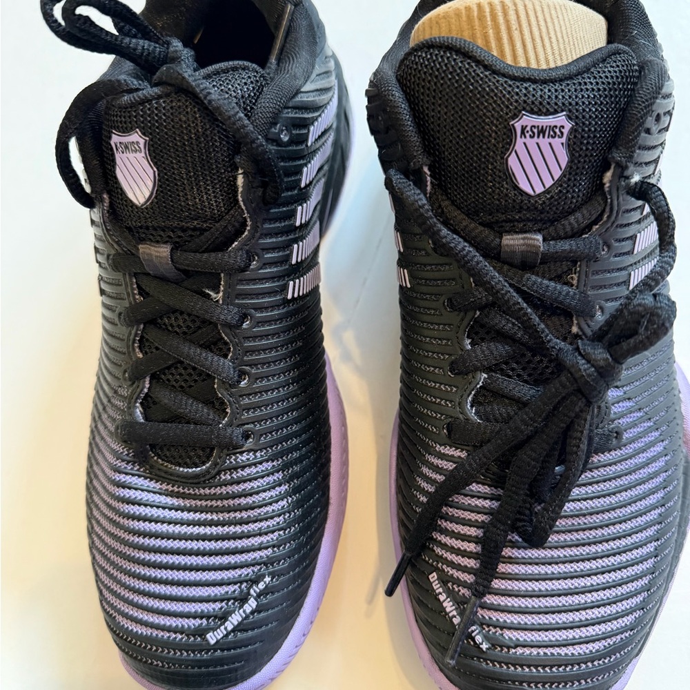 K-Swiss like new Hypercourt Express tennis shoes sz 7.5 EU 39